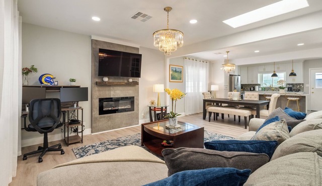 Casa CW 3Bedrooms House + Guest Studio Near LAX/SoFi Stadium/Beach