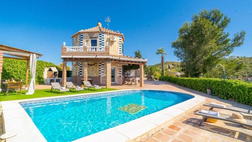 Casa La Noria Iznate by Ruralidays