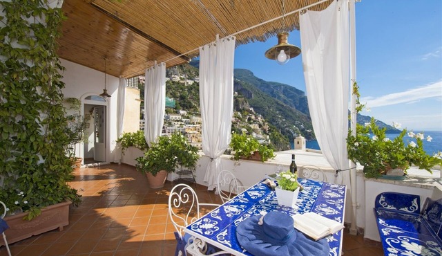 Casa Noemi 4+2, Emma Villas