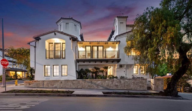 Casa Riviera 18 - Boutique Suites