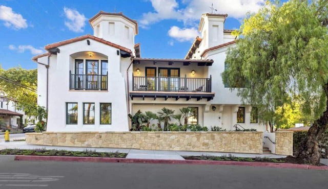 Casa Riviera 30 - Boutique Suites