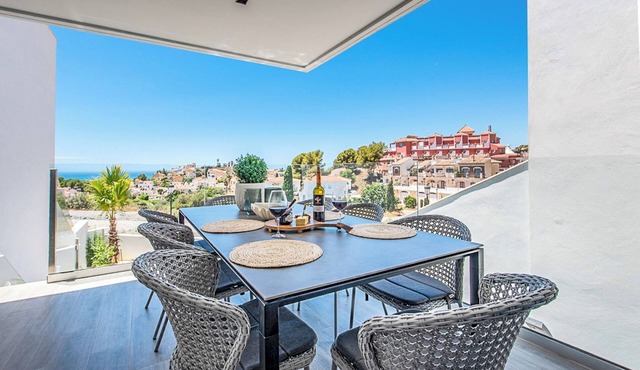 Casa Royal - Three Bedroom Villa, Sleeps 6