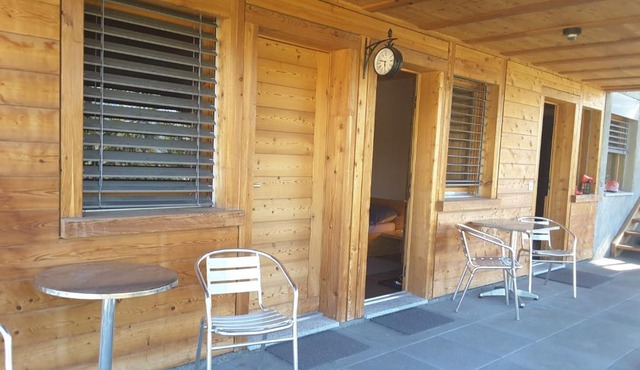 Chalet Tzarbonire in Chalais