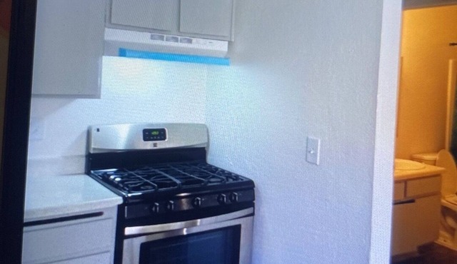 Charming 1-bedroom apartment in excellent Adelanto with WiFi, AC