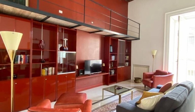 Charming 2-beDROOMS apartment with AC in Napoli center in spanish quarter