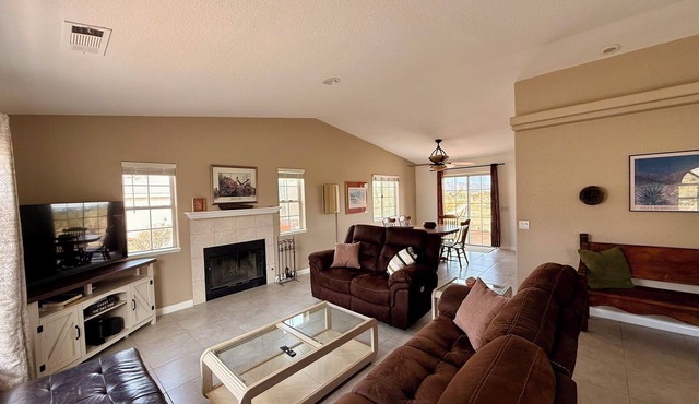 Charming 3brd house in Borrego Springs. Family and pet friendly, close to town!