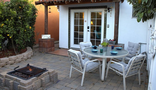 Charming coastal cottage in peaceful Long Beach with WiFi, AC in Long Beach
