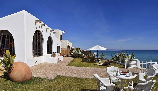 Charming house by the sea, ideal for families