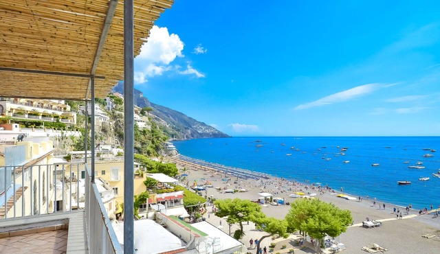 Charming house CASA RAFFI with sea view near Positano’s Spiaggia Grande beach