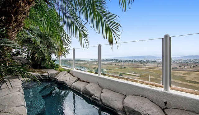 Chateau Pacific | Playa Del Rey Mansion | Jacuzzi | Game Room | BBQ | Ocean View