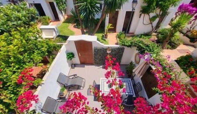Chic Townhouse by the Sea @ Villacana Playa!