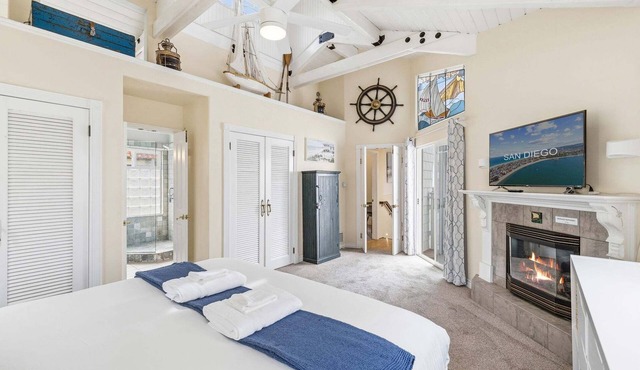 Classic Beach Home- Steps to Sand, AC, Large Patio & Fast WiFi!