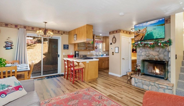 ❄Close to 🎅Skypark & ⛷Snow Valley- Full Kitchen, Fireplace, HBO Max, Netflix❄