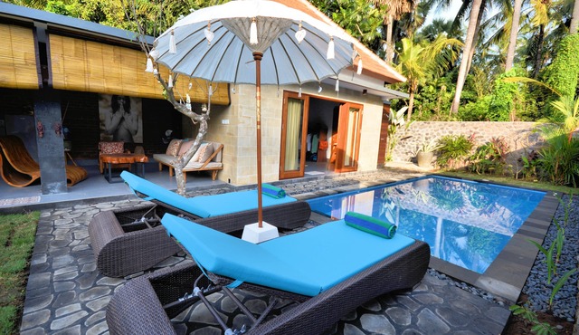 Coco Garden Pool Villas