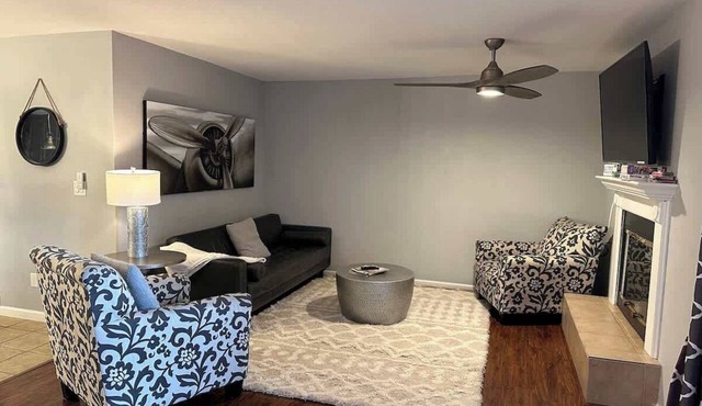 Comfy Townhome Retreat