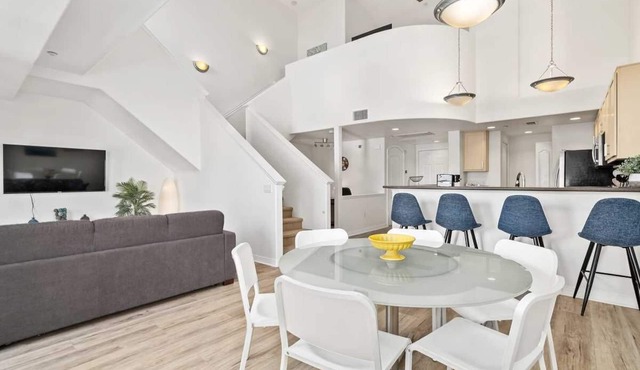 Condo with Soaring Ceilings in Hip Little Italy