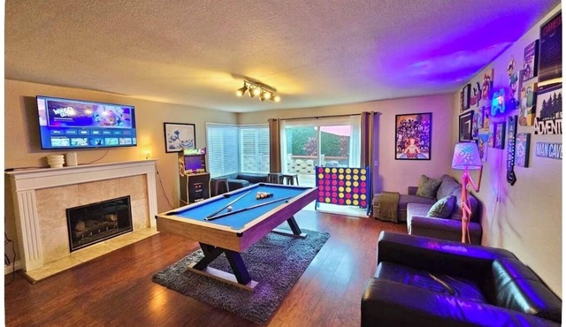 COZY HOME With GAME ROOM, Near DISNEYLAND, HONDA, KNOTT’S, OC, LA, CSUF, ANGEL’S