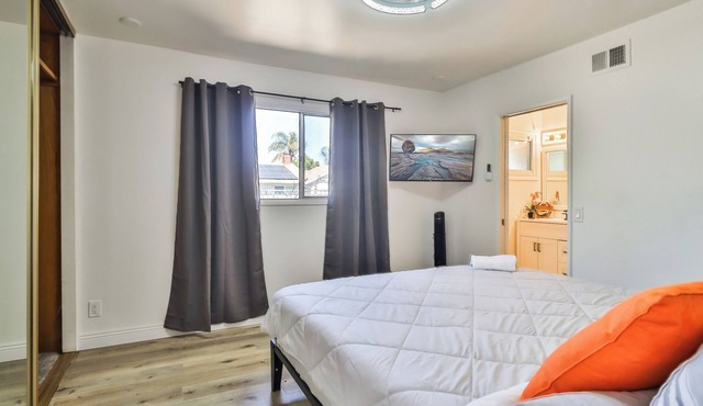 Cozy Pet friendly Home in West Hills Great for Travel Professionals Palisades