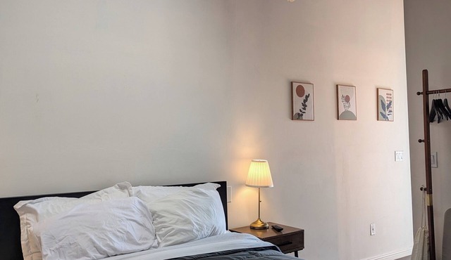 Cozy Studio in the Heart of South Park