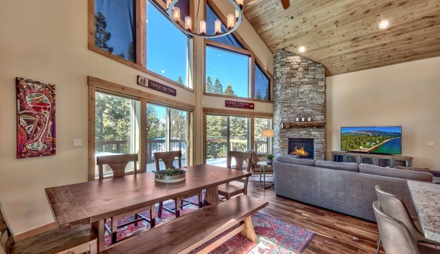 Crystal Crest: Mountain Views, Games, BBQ, Pets