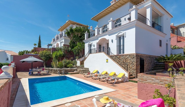 Detached villa located in Nerja with fantastic views over the sea and mountains.