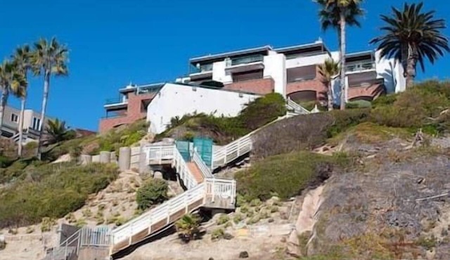 Downtown Laguna Beachfront Condo - Ocean View & Catalina Island Sunsets