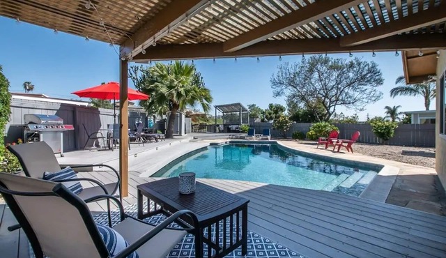 Dream Vacation! Sunny 3 Bedroom
