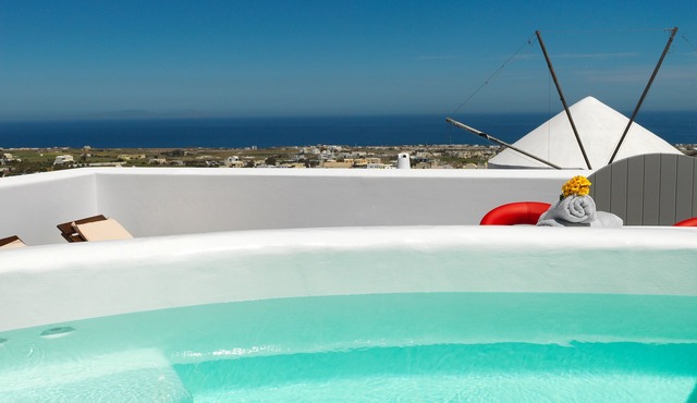 "Drops" Entire Private Villa Accommodates 15 ! #authenticsantorini