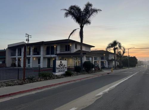 Dune Surfer Inn