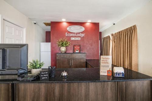 Econo Lodge Needles