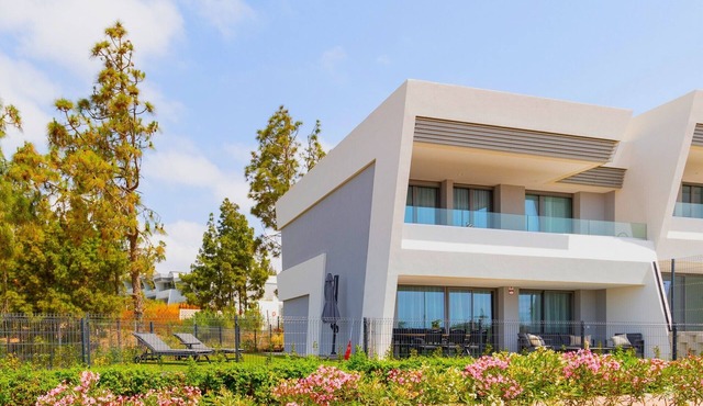 Eden House Chaparral Golf by Homy Marbella is located in La Cala de Mijas.