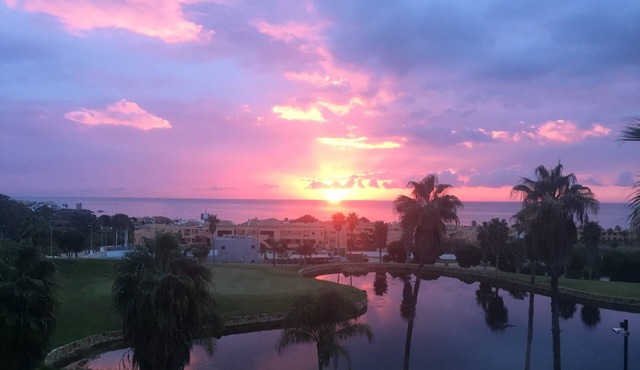 El Patio de Doña Julia Stunning front line 18th hole & full Sea views