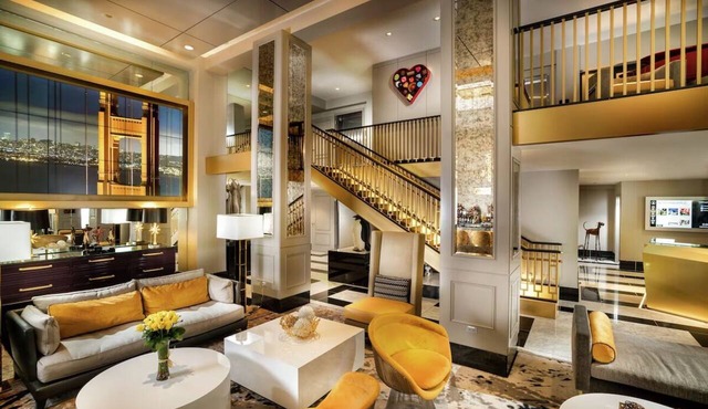 Enchanting Celebrity King Suite, Relaxing Room, Amidst Union Square's Charm