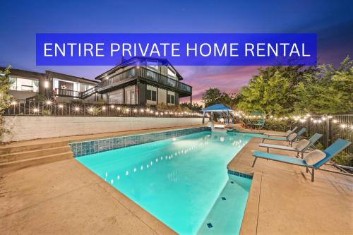 Entire Private Home with Grand View, King Bed, Spacious, Parking, 2 Bedrooms 1 Bathroom, Available Now