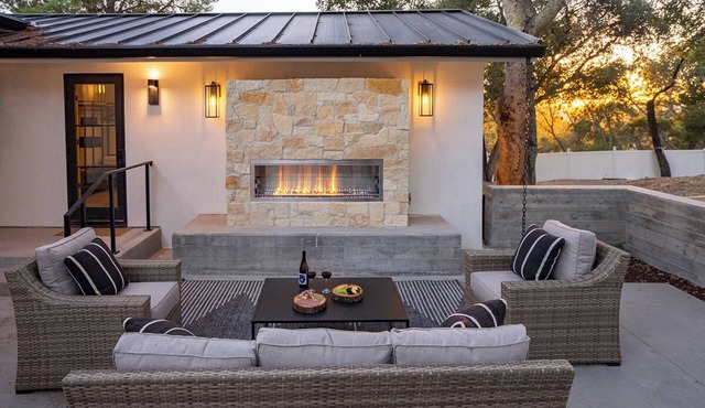 Estate @ Oak & Vine Vineyard Estate | Sleeps 33