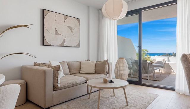Estepona Beach Getaway! 2BR Apartment