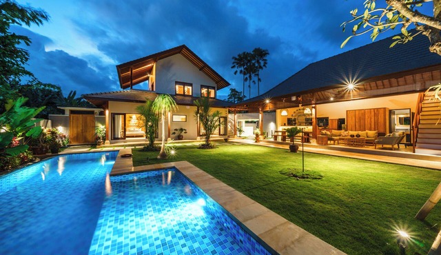 Exclusive Villa with Breathtaking Views, Bali Villa 2201