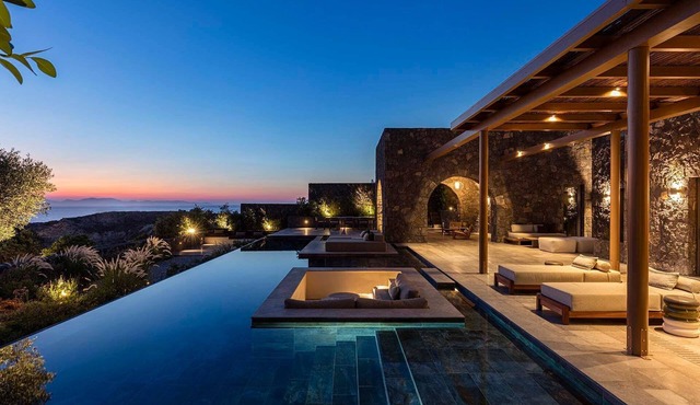 Exquisite Santorini Villa | Villa Selene | 5 Bedrooms | Private Pool