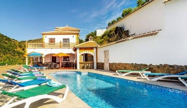 Family Villa with Terrace