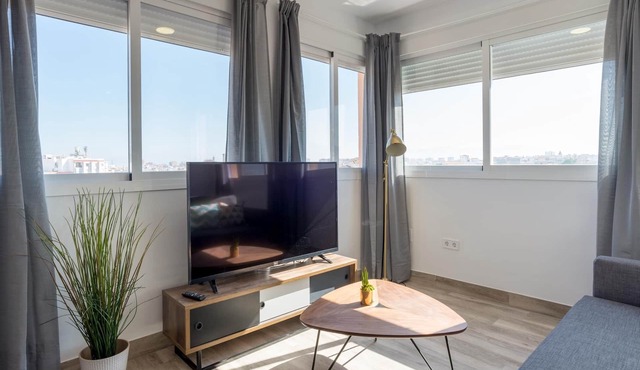 Fantastic Penthouse with Views Penthouse AC 70sqm 2BR