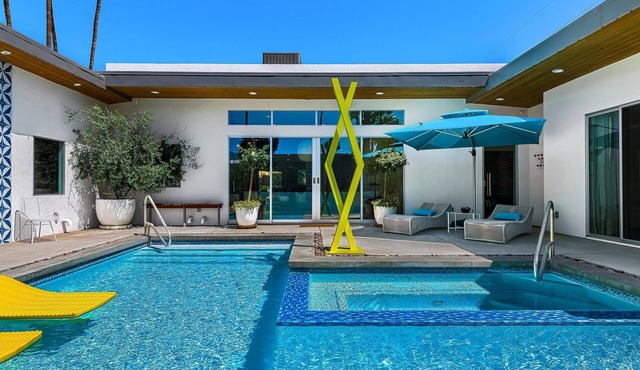Four Palms in Deepwell Estates