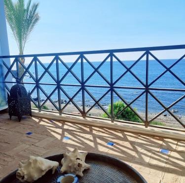 Frontline Beach Apartment, La Perla de la Bahia, Bahia de Casares - Estepona