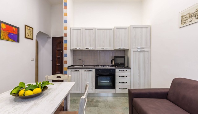 Gelso Complex Studios and Flat by Napoliapartm.
