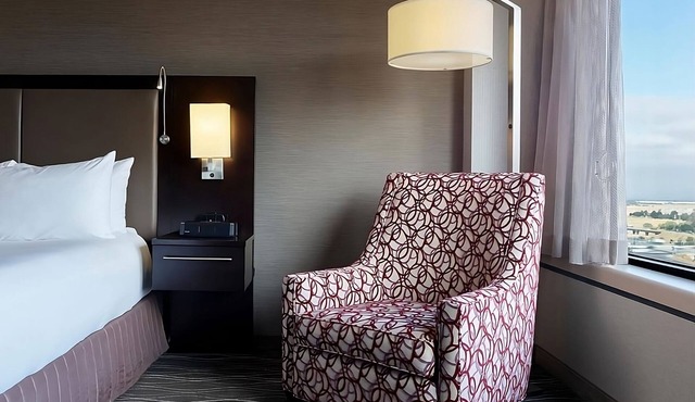 Get Ready for Blissful Getaway! 4 Relaxing Units, Fitness Center, Pet-Friendly