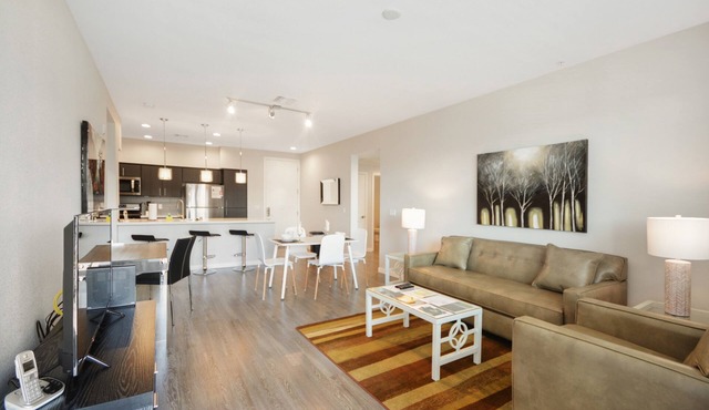 Global Luxury Suites in Menlo Park