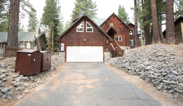 Gorgeous Mountain House with Lots of Amenities