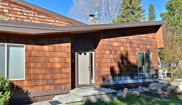 Great Location within Walking Distance of Private Beach, Lake, Playground -222A~