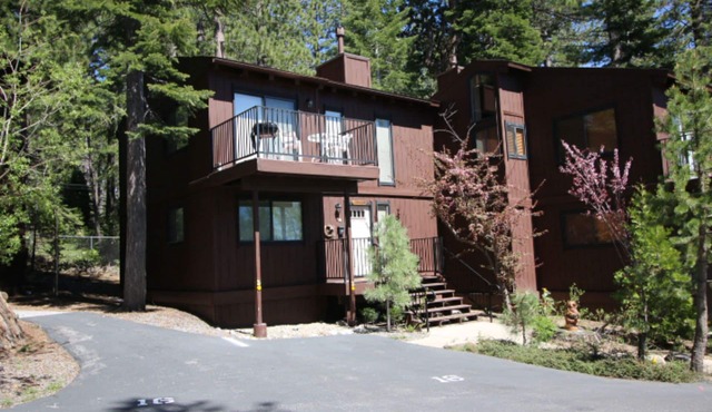 Great spot! North Lake Tahoe-St.Francis Lakeside #16, 4br/3ba, Pool,Tennis&more