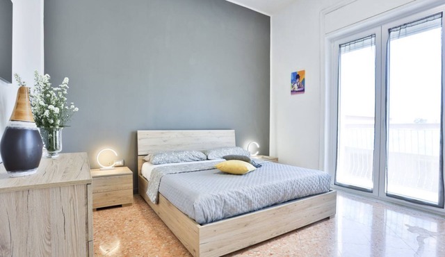 GuestHost - Boscoreale Vanilla Flat 2 with parking! x5