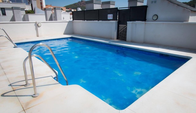 H2M Refino 2 bedrooms apartment pool in center